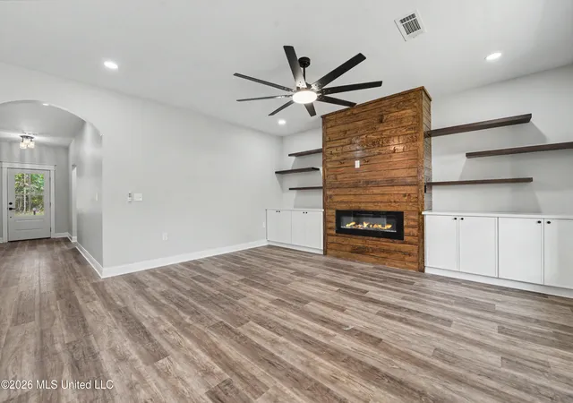 Photo 3 of Single family home for sale at 528 Plum St, Ocean Springs, MS 39564 | MLS# 4160782 | Listing updated on 2026-08-28