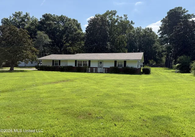Photo 1 of Single family home for sale at 6828 Mill St, Olive Branch, MS 38654 | MLS# 4160868 | Listing updated on 2026-08-29