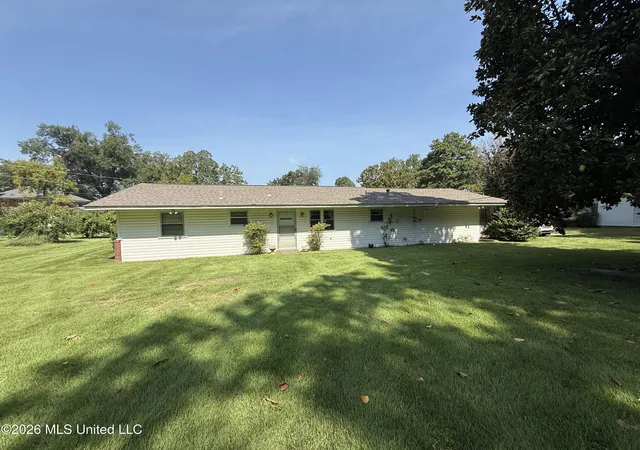 Photo 2 of Single family home for sale at 6828 Mill St, Olive Branch, MS 38654 | MLS# 4160868 | Listing updated on 2026-08-29