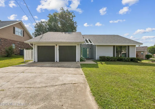 Photo 2 of Single family home for sale at 682 Oahu St, Diamondhead, MS 39525 | MLS# 4160794 | Listing updated on 2026-09-16