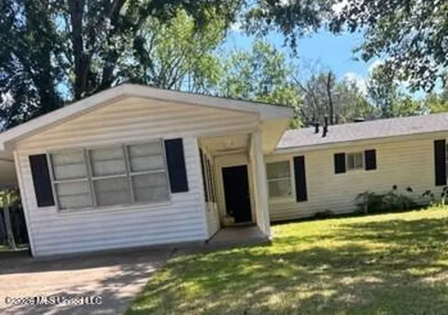 Photo 1 of Single family home for sale at 3050 Meadow Forest Dr, Jackson, MS 39212 | MLS# 4160817 | Listing updated on 2026-08-31