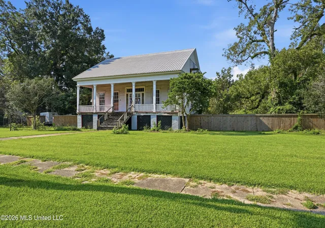 Photo 3 of Single family home for sale at 308 E Marion Ave, Crystal Springs, MS 39059 | MLS# 4160953 | Listing updated on 2026-08-31