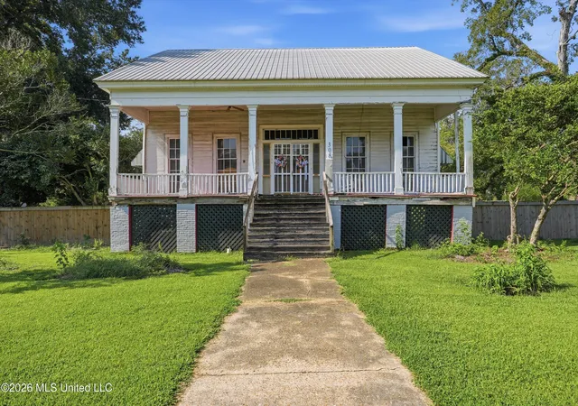 Photo 3 of Single family home for sale at 308 E Marion Ave, Crystal Springs, MS 39059 | MLS# 4160953 | Listing updated on 2026-08-31
