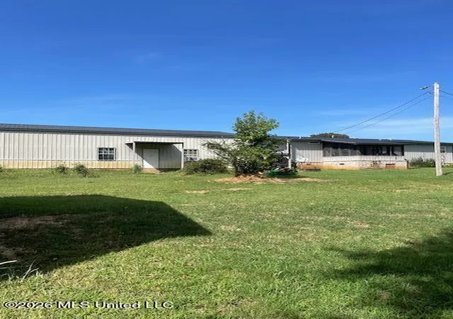 Photo 2 of Sale Pending at 160 Woodsdale Cir, Byhalia, MS 38611 | MLS# 4160852 | Listing updated on 2026-09-12