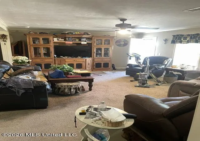 Photo 4 of Sale Pending at 160 Woodsdale Cir, Byhalia, MS 38611 | MLS# 4160852 | Listing updated on 2026-09-12