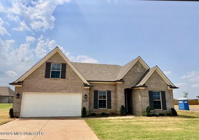 Photo 1 of Single family home for sale at 3123 E School Loop Rd, Lake Cormorant, MS 38641 | MLS# 4160863 | Listing updated on 2026-08-31