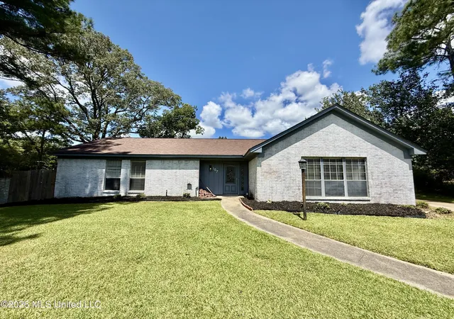 Photo 1 of Single family home for sale at 107 Diane Pl, Clinton, MS 39056 | MLS# 4160967 | Listing updated on 2026-08-31