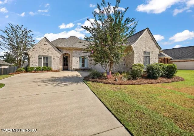 Photo 1 of Single family home for sale at 185 Buckhead Dr, Madison, MS 39110 | MLS# 4160919 | Listing updated on 2026-09-21