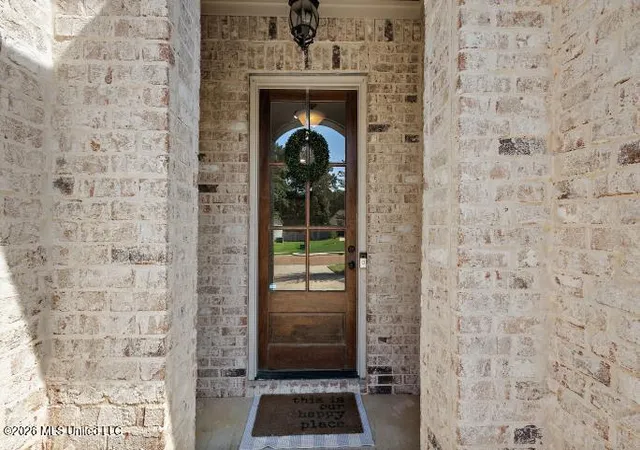 Photo 3 of Single family home for sale at 185 Buckhead Dr, Madison, MS 39110 | MLS# 4160919 | Listing updated on 2026-09-21