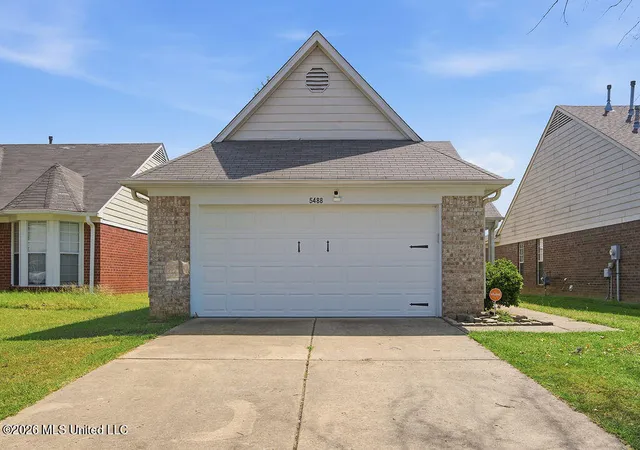 Photo 2 of Single family home for sale at 5488 Kristy Ln, Southaven, MS 38671 | MLS# 4160867 | Listing updated on 2026-09-14
