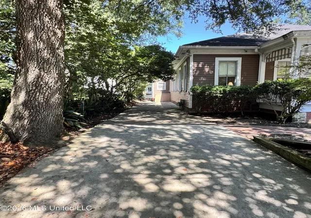 Photo 3 of Single family home for sale at 718 N Union St, Natchez, MS 39120 | MLS# 4160897 | Listing updated on 2026-10-06