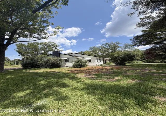 Photo 3 of Single family home for sale at 401 Garland Broome Rd, Prentiss, MS 39474 | MLS# 4160877 | Listing updated on 2026-09-05
