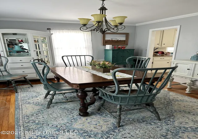 Photo 4 of Single family home for sale at 1700 Robinson St, Natchez, MS 39120 | MLS# 4161016 | Listing updated on 2026-10-27