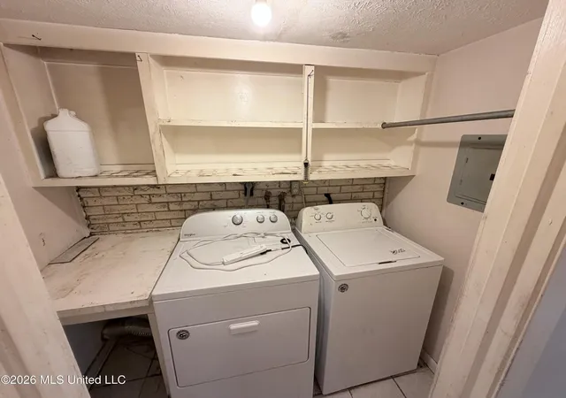 Photo 3 of Single family home for sale at 1723 Woodburn St, Jackson, MS 39212 | MLS# 4160894 | Listing updated on 2026-09-06