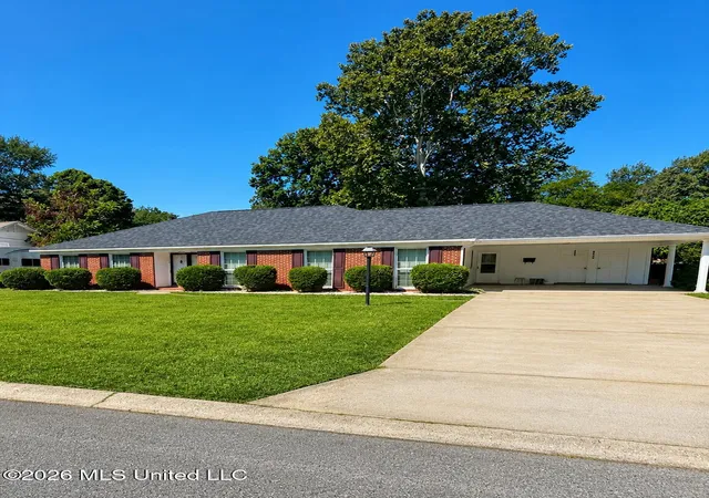 Photo 1 of Single family home for sale at 1789 Camellia Dr, Greenville, MS 38701 | MLS# 4160925 | Listing updated on 2026-09-04