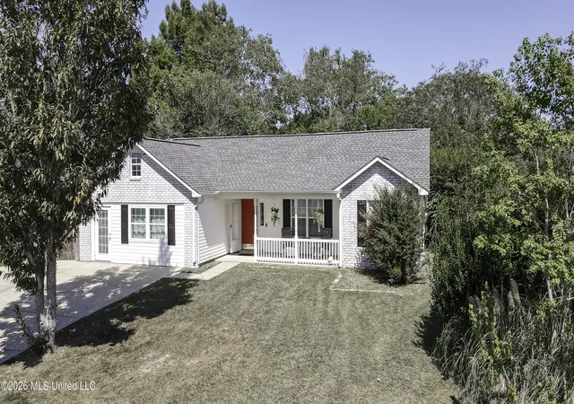 Photo 1 of Single family home for sale at 14188 N Country Hills Dr, Gulfport, MS 39503 | MLS# 4160927 | Listing updated on 2026-09-16