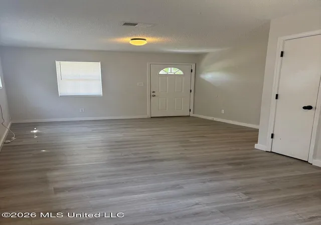 Photo 2 of Single family home for sale at 2306 Lewis Ave, Pascagoula, MS 39567 | MLS# 4161012 | Listing updated on 2026-08-31