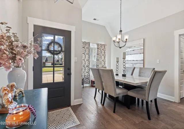 Photo 3 of Single family home for sale at 1218 Perry Pl Dr, Hernando, MS 38632 | MLS# 4161019 | Listing updated on 2026-09-01