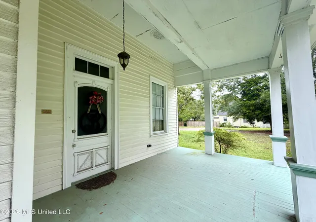 Photo 4 of Single family home for sale at 3807 Dantzler St, Moss Point, MS 39563 | MLS# 4161010 | Listing updated on 2026-08-31