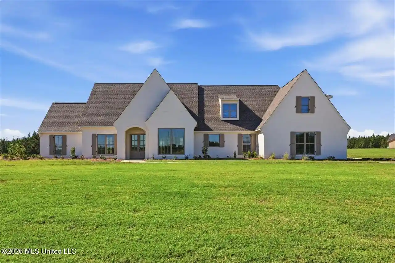 Photo 1 of Single family home for sale at 1021 Freedom Farms Xing, Brandon, MS 39047 | MLS# 4161480 | Listing updated on 2026-10-21
