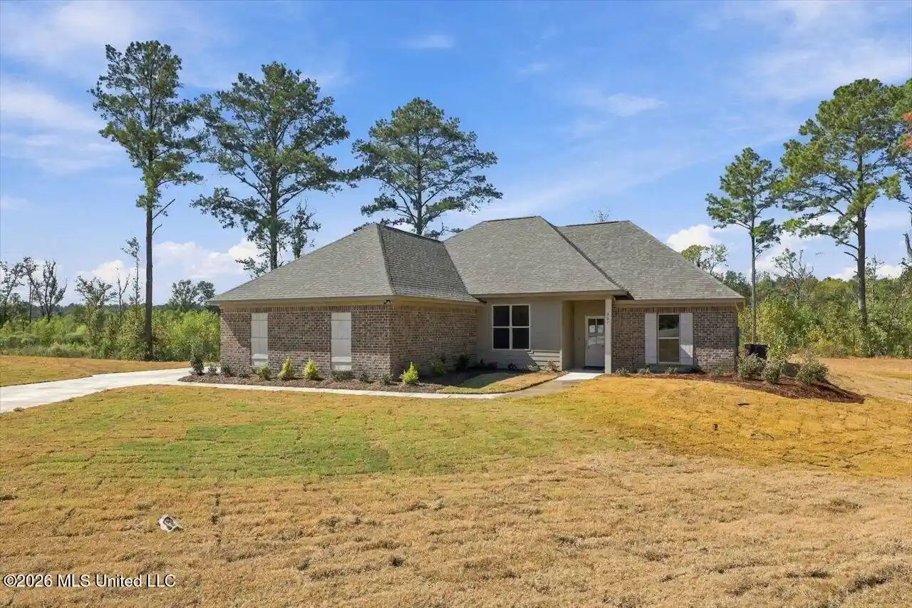 Photo 1 of Sale Pending at 301 Stronghold Dr, Brandon, MS 39042 | MLS# 4162678 | Listing updated on 2026-10-29