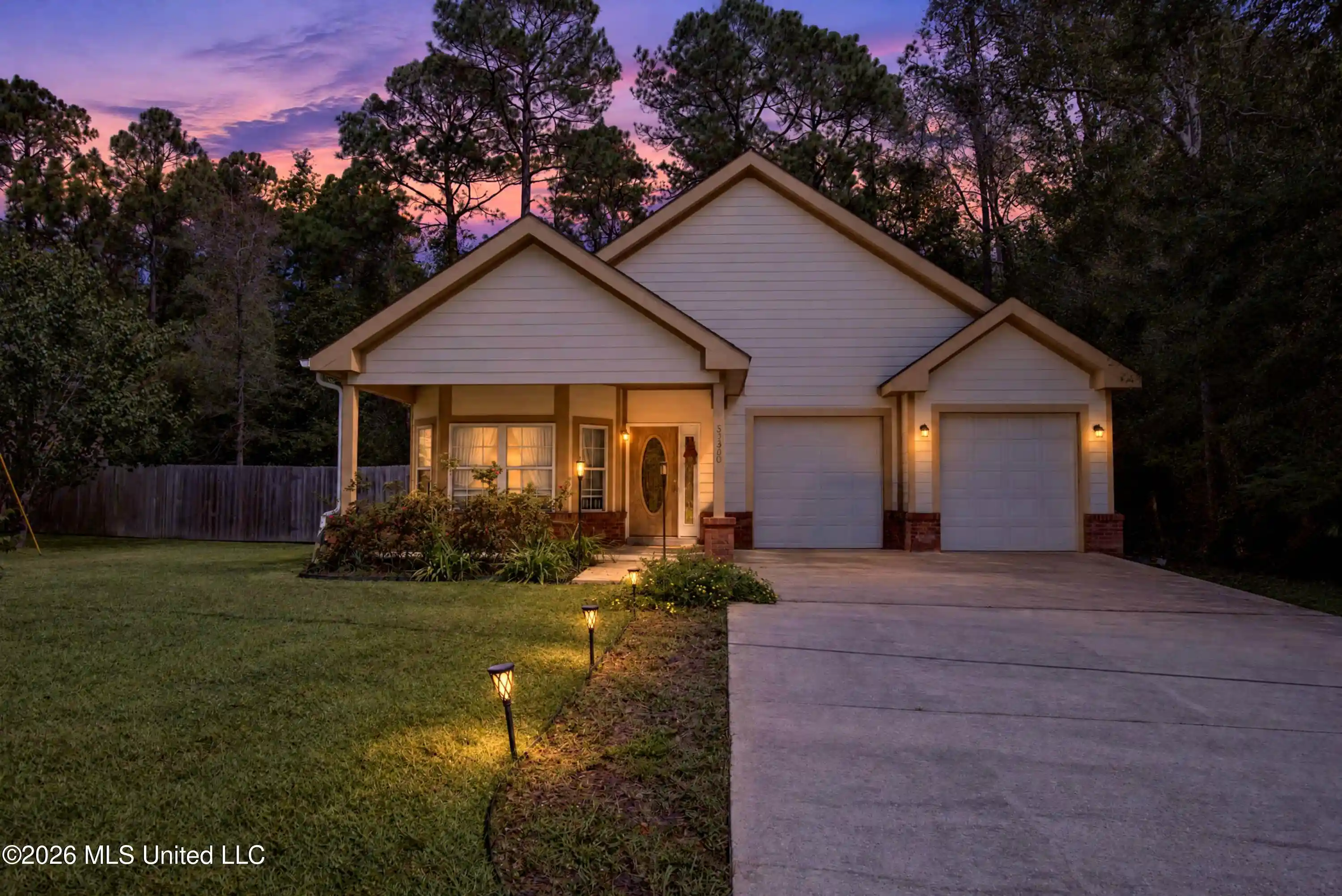 Photo 1 of Single family home for sale at 89360 E Diamondhead Dr, Diamondhead, MS 39525 | MLS# 4165589 | Listing updated on 2026-10-18