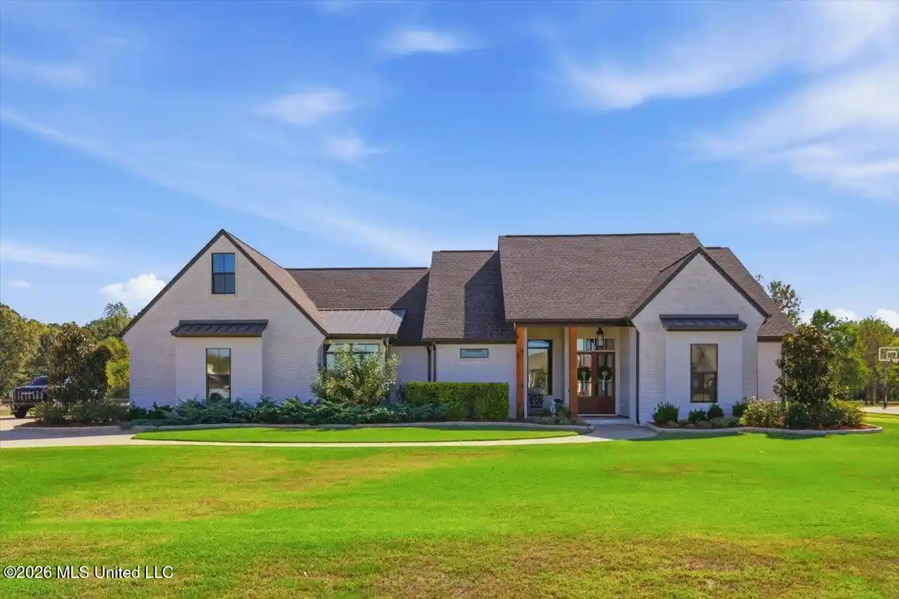 Photo 1 of Single family home for sale at 218 Disciple Dr, Brandon, MS 39047 | MLS# 4165652 | Listing updated on 2026-10-27