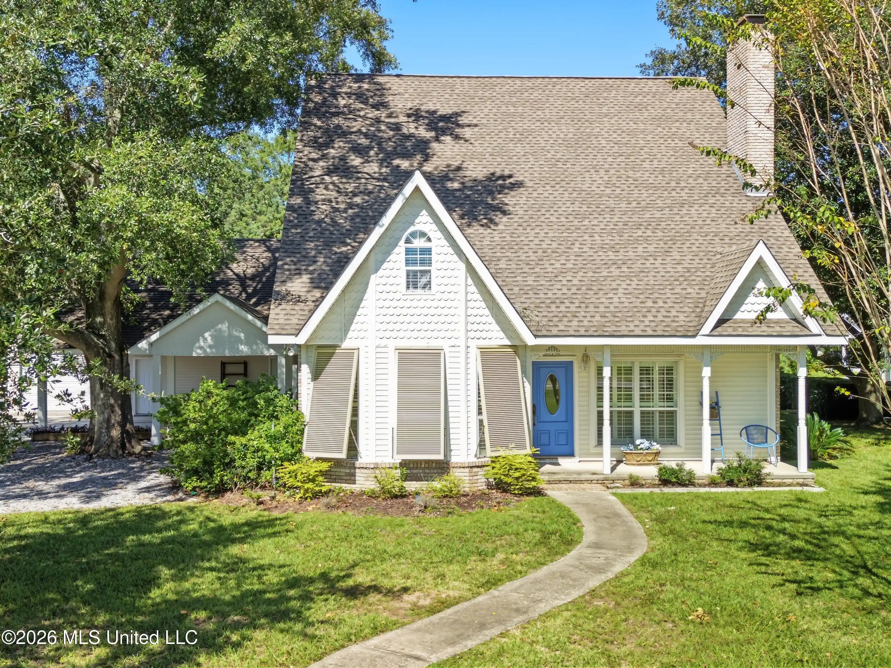 Photo 1 of Single family home for sale at 723 Old Spanish Trl, Bay Saint Louis, MS 39520 | MLS# 4165708 | Listing updated on 2026-10-16