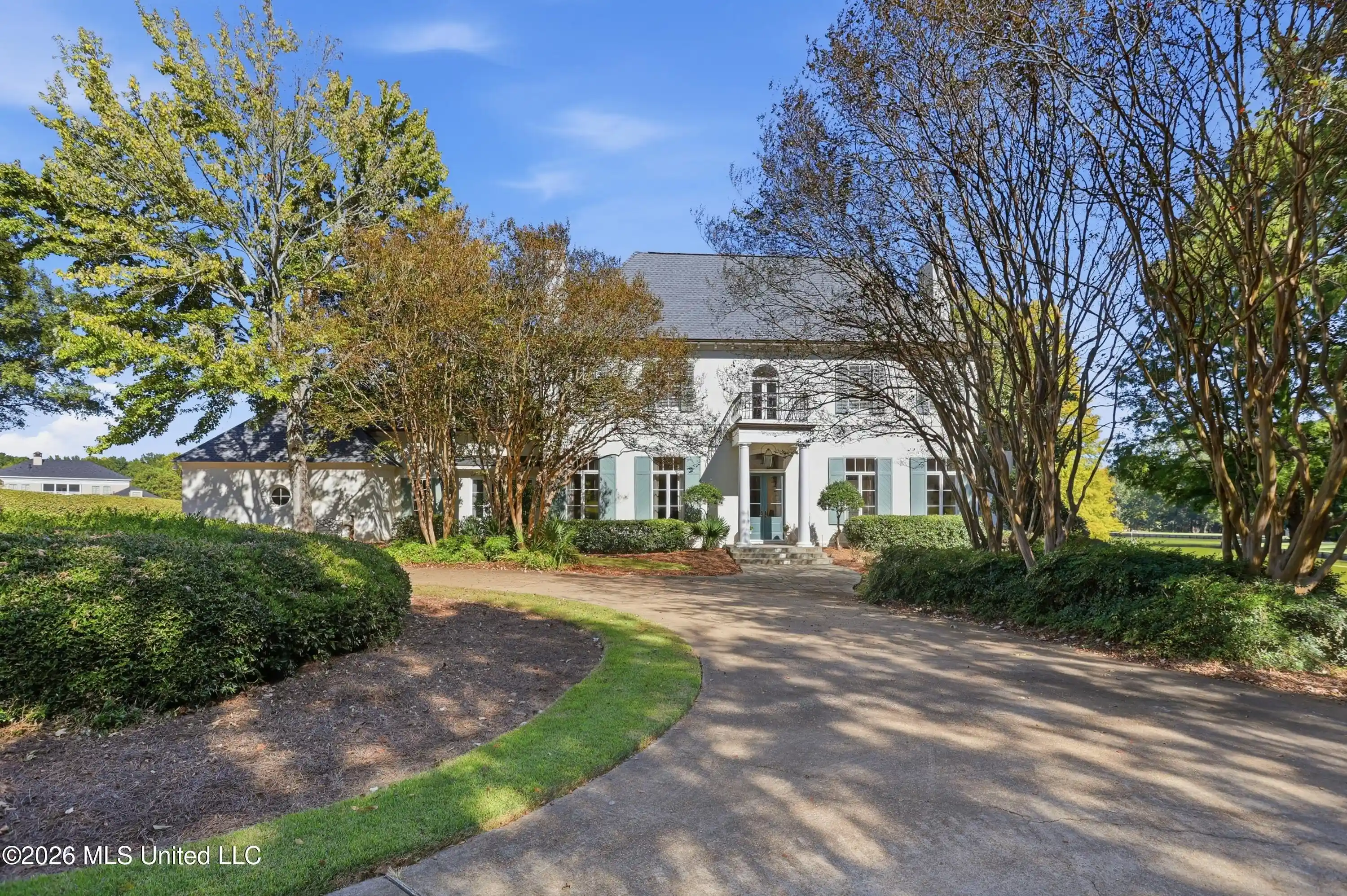 Photo 1 of Mansion for sale at 119 Bridgeview Cir, Ridgeland, MS 39157 | MLS# 4165597 | Listing updated on 2026-10-15
