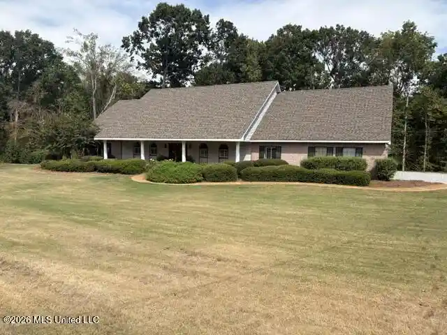Single family home for sale at 292 County Rd 352, Greenwood, MS 38930 | MLS# 4165564