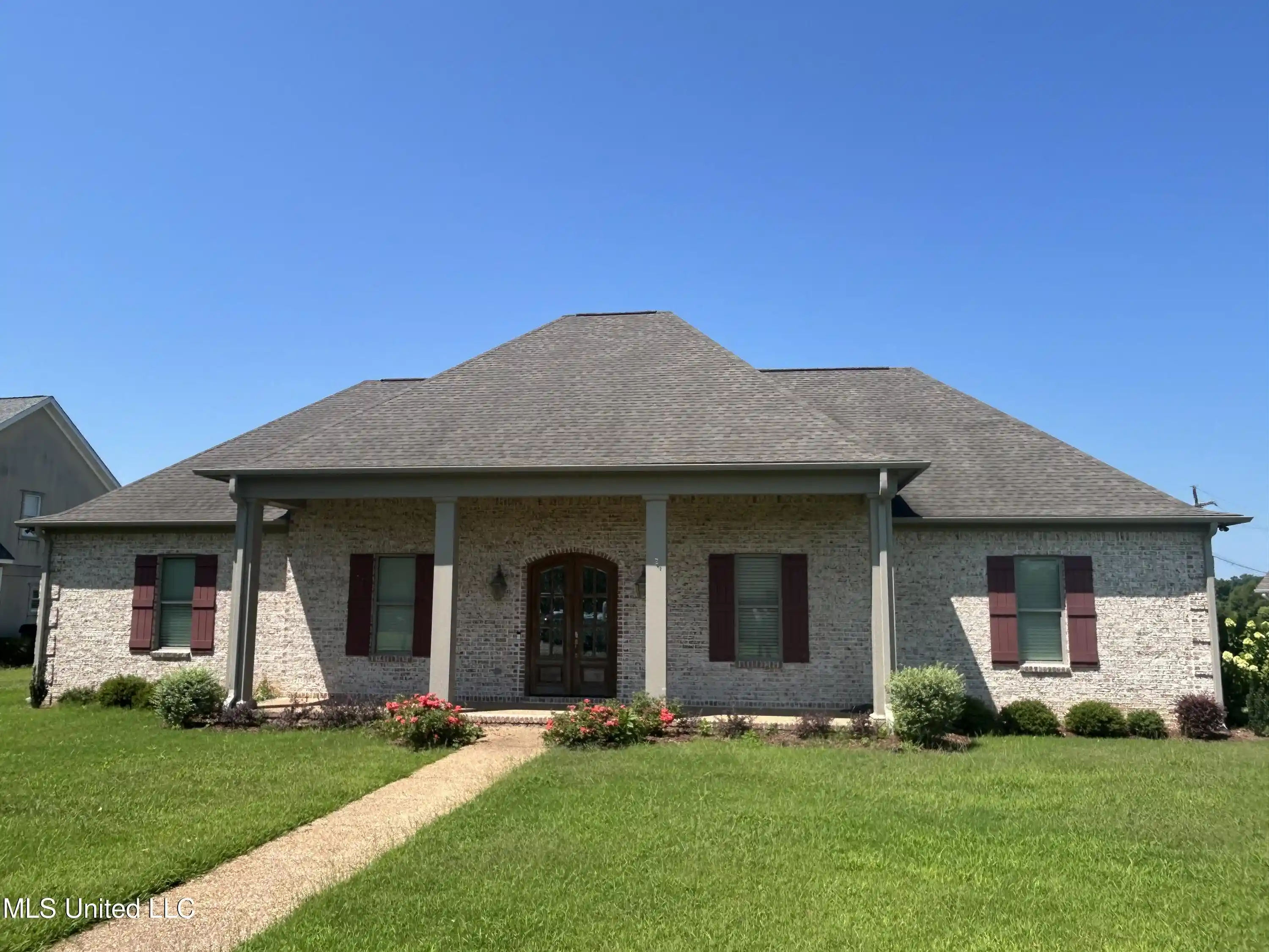 Single family home for sale at 1306 Robert E Lee Dr, Greenwood, MS 38930 | MLS# 4165665