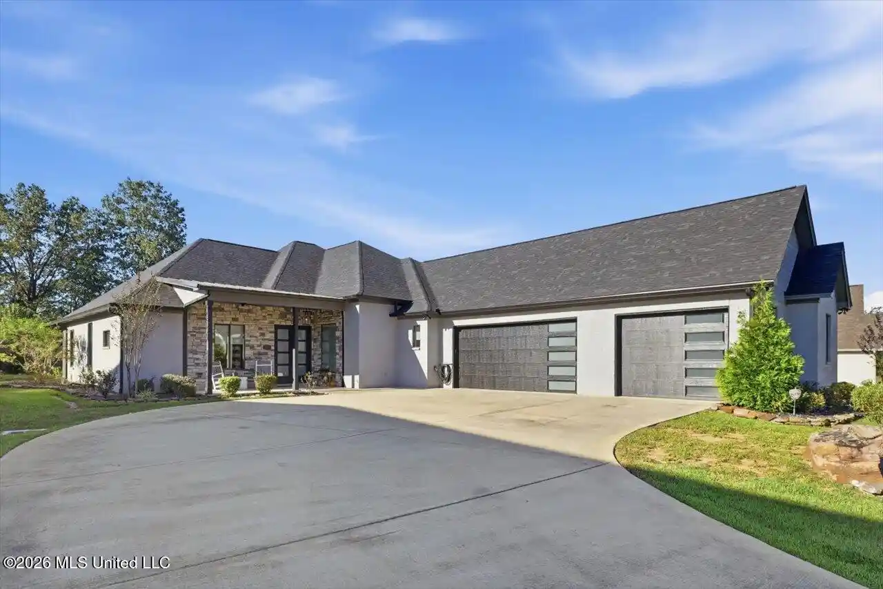 Single family home for sale at 109 Biltmore Cvs, Flowood, MS 39232 | MLS# 4165734