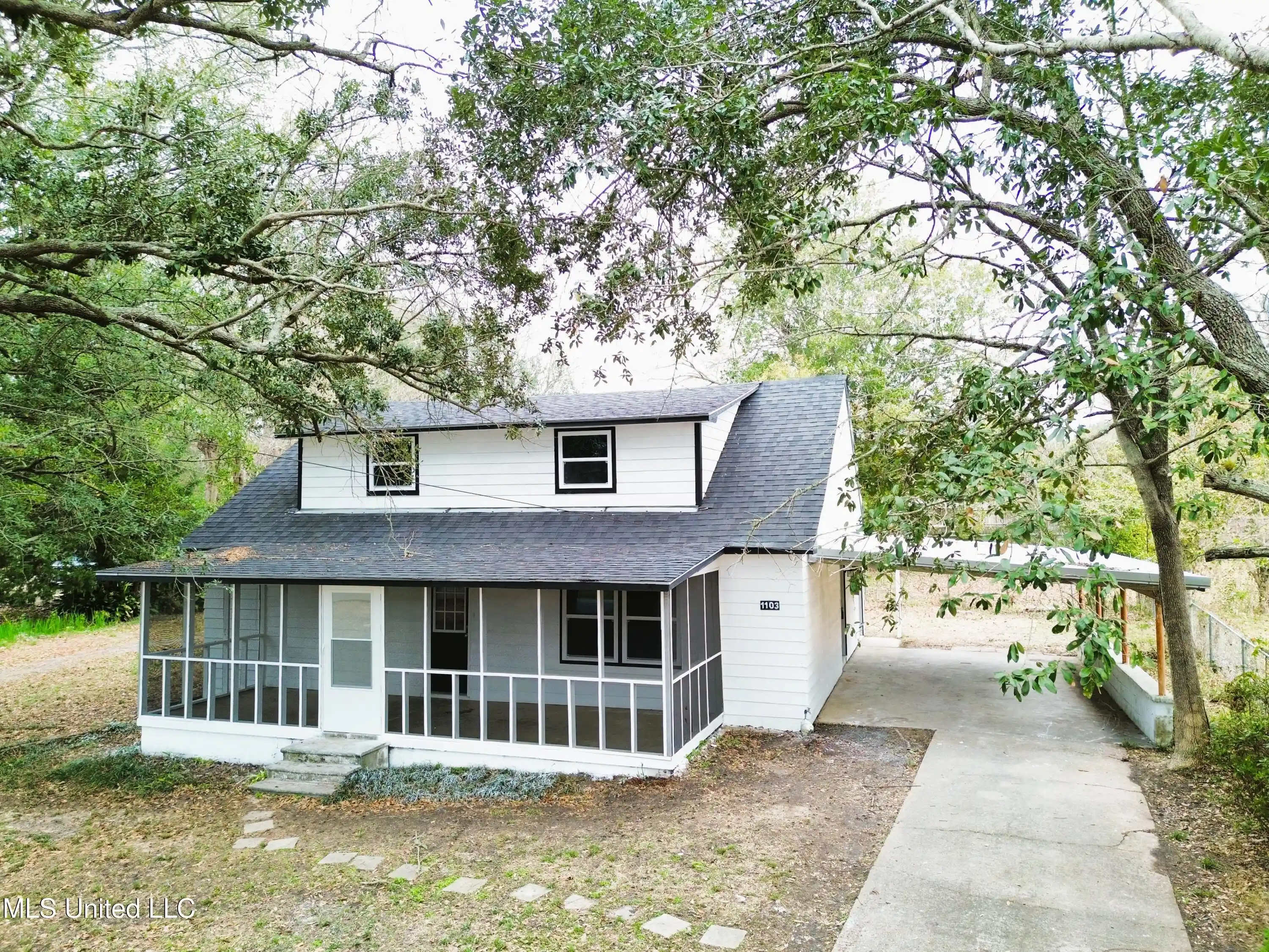 Single family home for sale at 1103 Kell Ave, Pascagoula, MS 39567 | MLS# 4165706