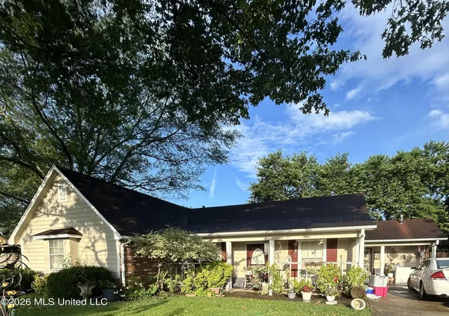 Photo 1 of Sale Pending at 6799 Blue Spruce Dr, Southaven, MS 38671 | MLS# 4165732 | Listing updated on 2026-10-27