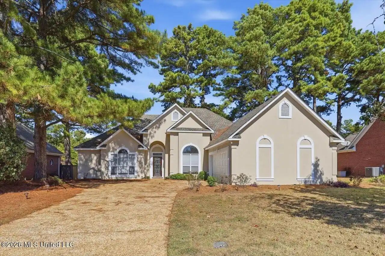 Photo 1 of Single family home for sale at 804 Annandale Rd, Madison, MS 39110 | MLS# 4165763 | Listing updated on 2026-10-16