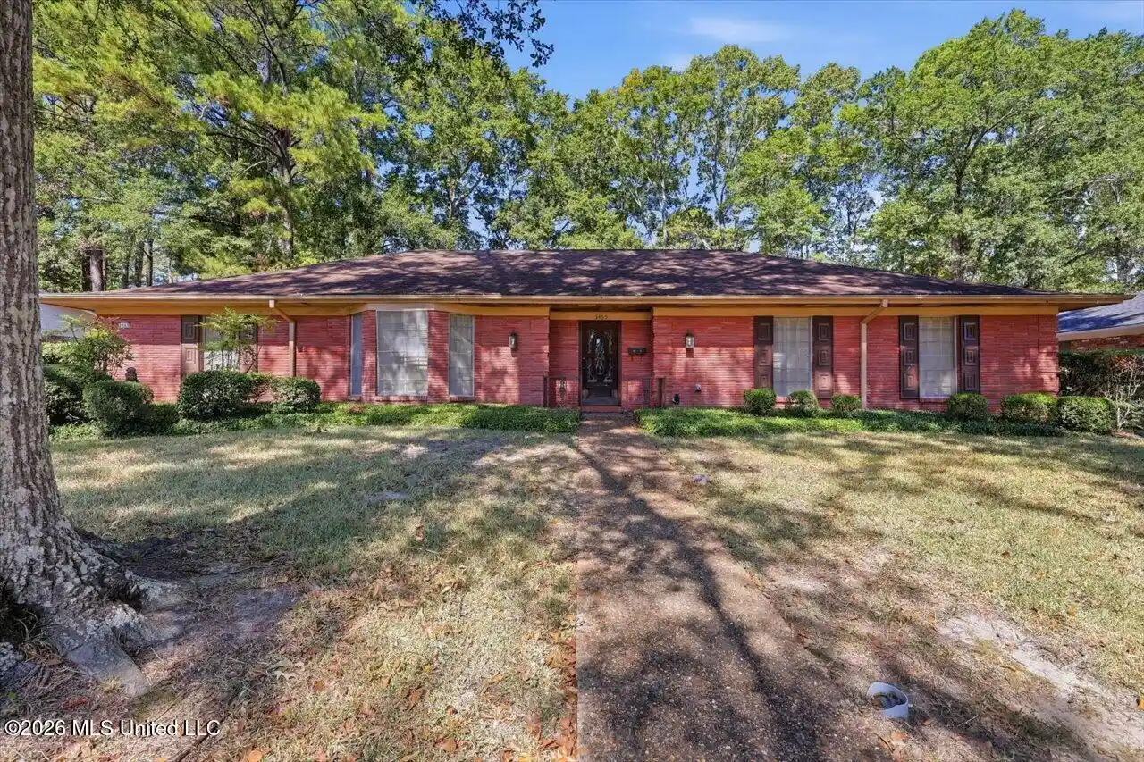 Photo 1 of Single family home for sale at 5465 Red Fox Rd, Jackson, MS 39211 | MLS# 4165818 | Listing updated on 2026-10-23