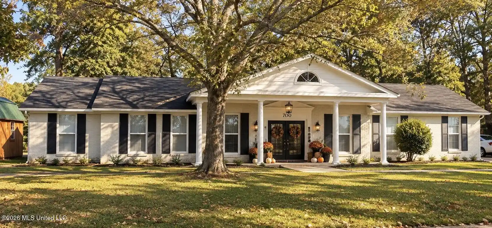 Photo 1 of Single family home for sale at 700 N Mccrary Rd, Columbus, MS 39702 | MLS# 4165996 | Listing updated on 2026-10-21
