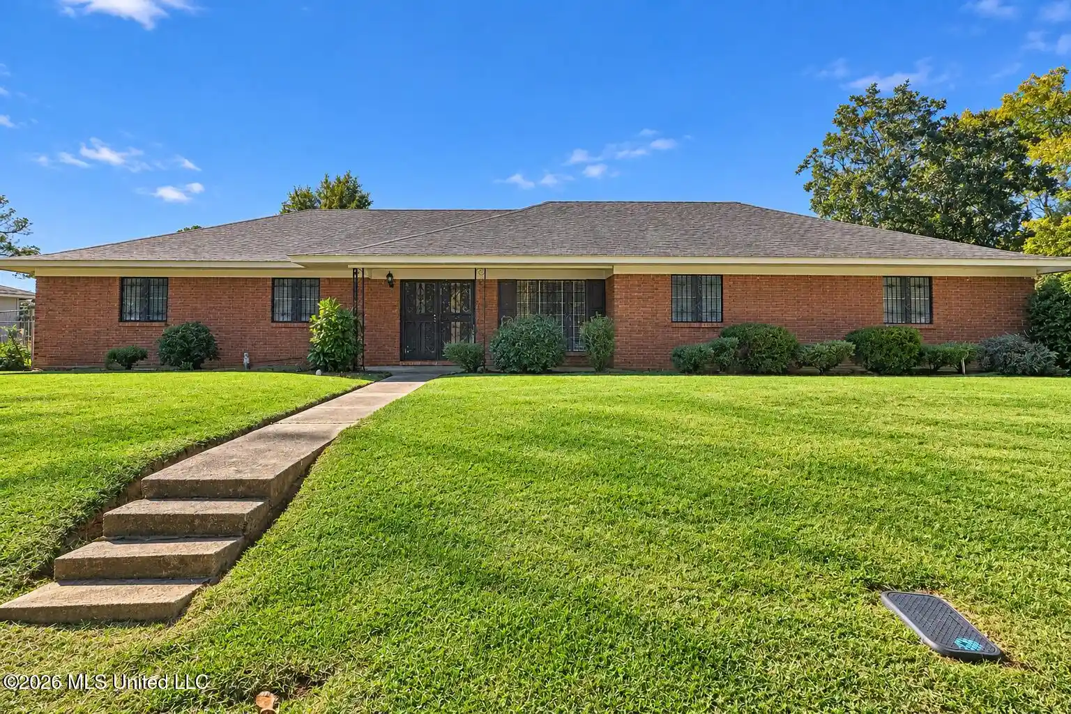 Photo 1 of Sale Pending at 6605 Abraham Lincoln Dr, Jackson, MS 39213 | MLS# 4165866 | Listing updated on 2026-10-22