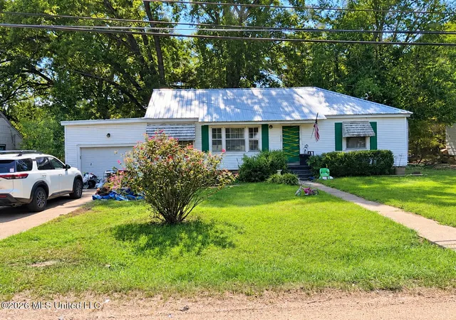 Photo 1 of Single family home for sale at 247 Mason Blvd, Jackson, MS 39212 | MLS# 4165900 | Listing updated on 2026-10-29