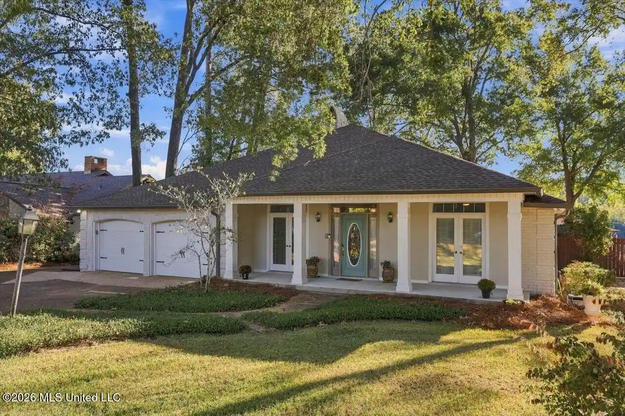 Photo 1 of Sale Pending at 704 Forest Point Dr, Brandon, MS 39047 | MLS# 4166094 | Listing updated on 2026-10-25