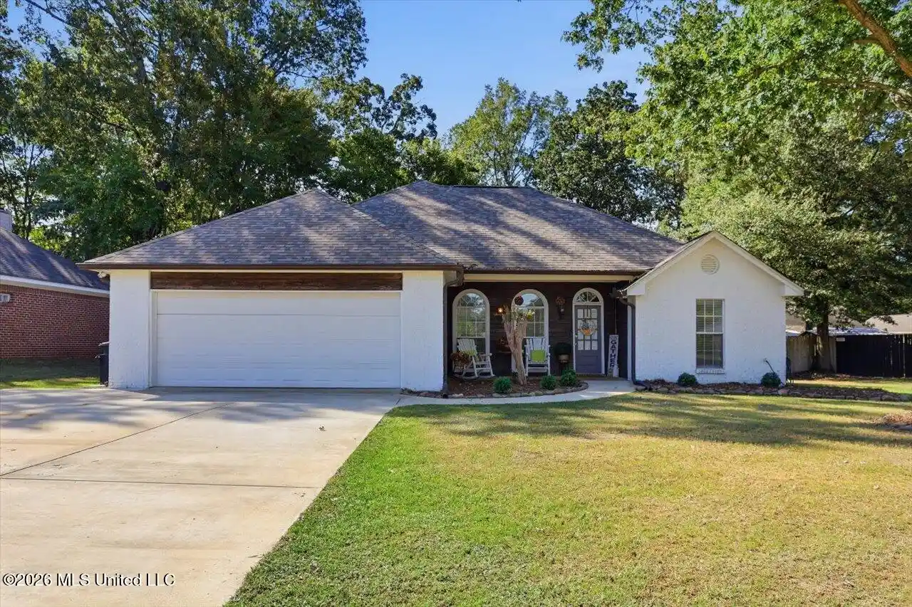Photo 1 of Single family home for sale at 324 Wood Duck Cir, Brandon, MS 39047 | MLS# 4166203 | Listing updated on 2026-10-21