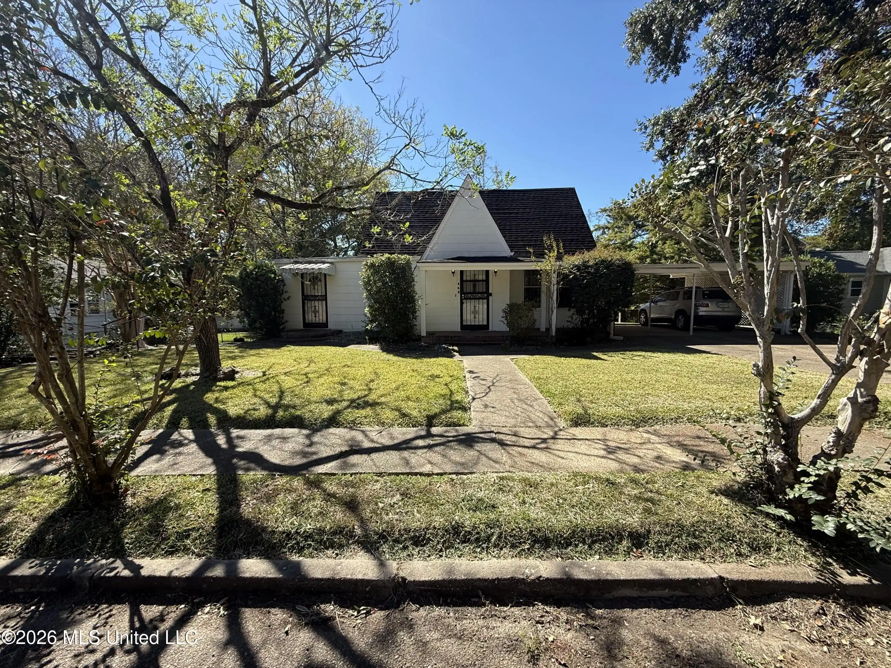 Photo 1 of Single family home for sale at 562 Ratcliff Pl, Natchez, MS 39120 | MLS# 4166083 | Listing updated on 2026-10-20