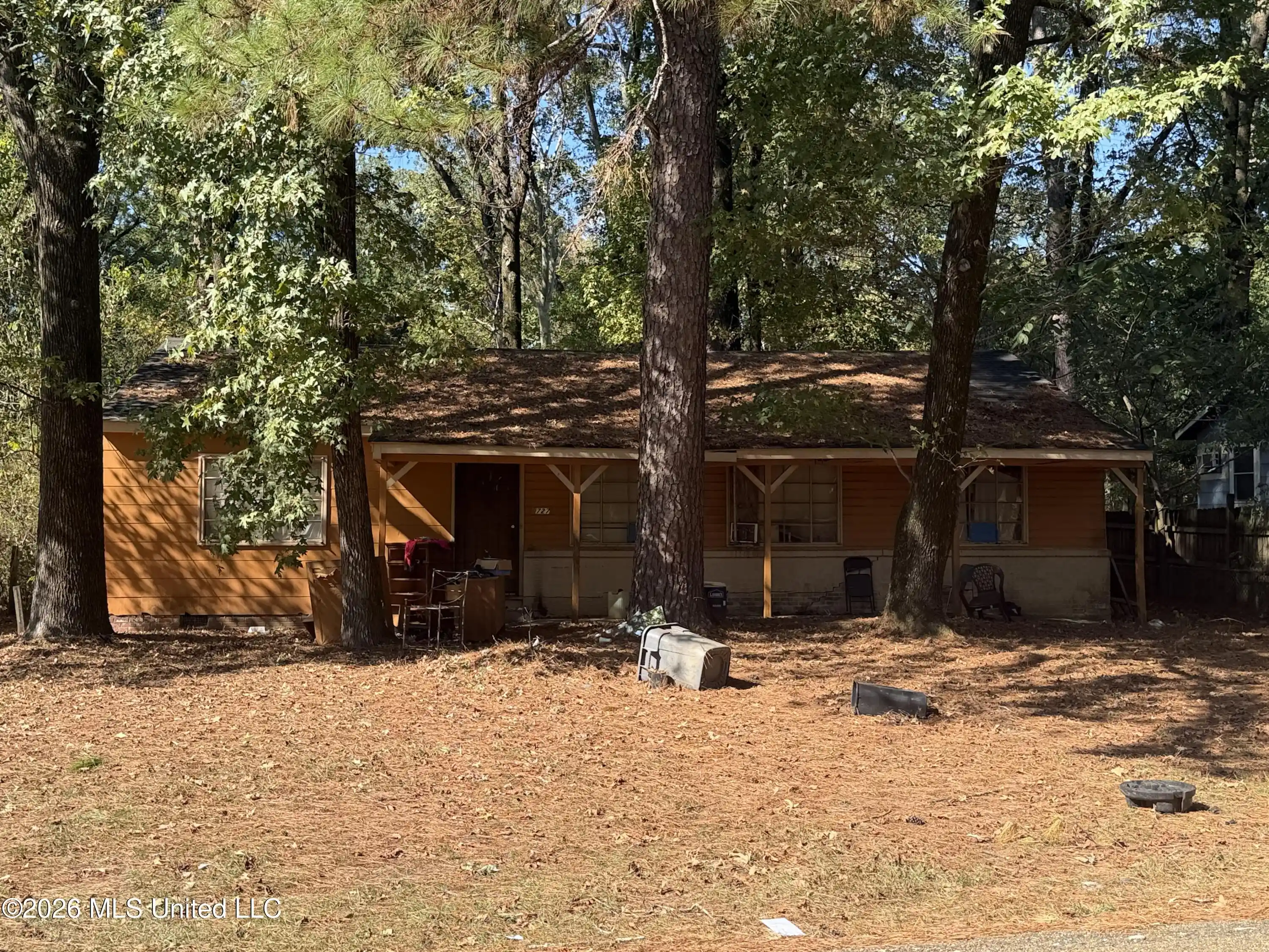 Photo 1 of Single family home for sale at 2727 Brookwood Dr, Jackson, MS 39212 | MLS# 4166104 | Listing updated on 2026-10-21