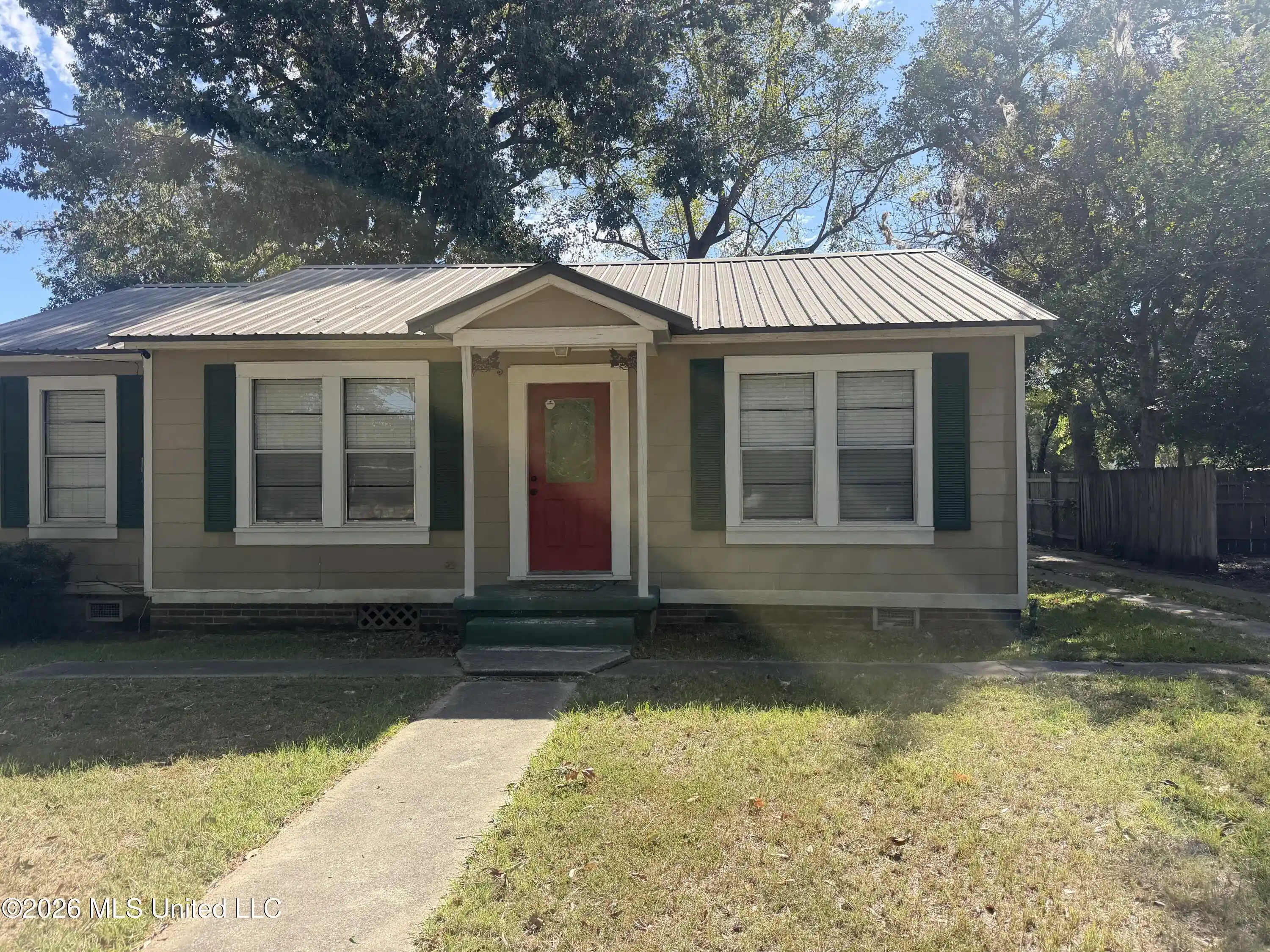 Photo 1 of Single family home for sale at 103 Camellia Dr, Natchez, MS 39120 | MLS# 4166176 | Listing updated on 2026-10-21