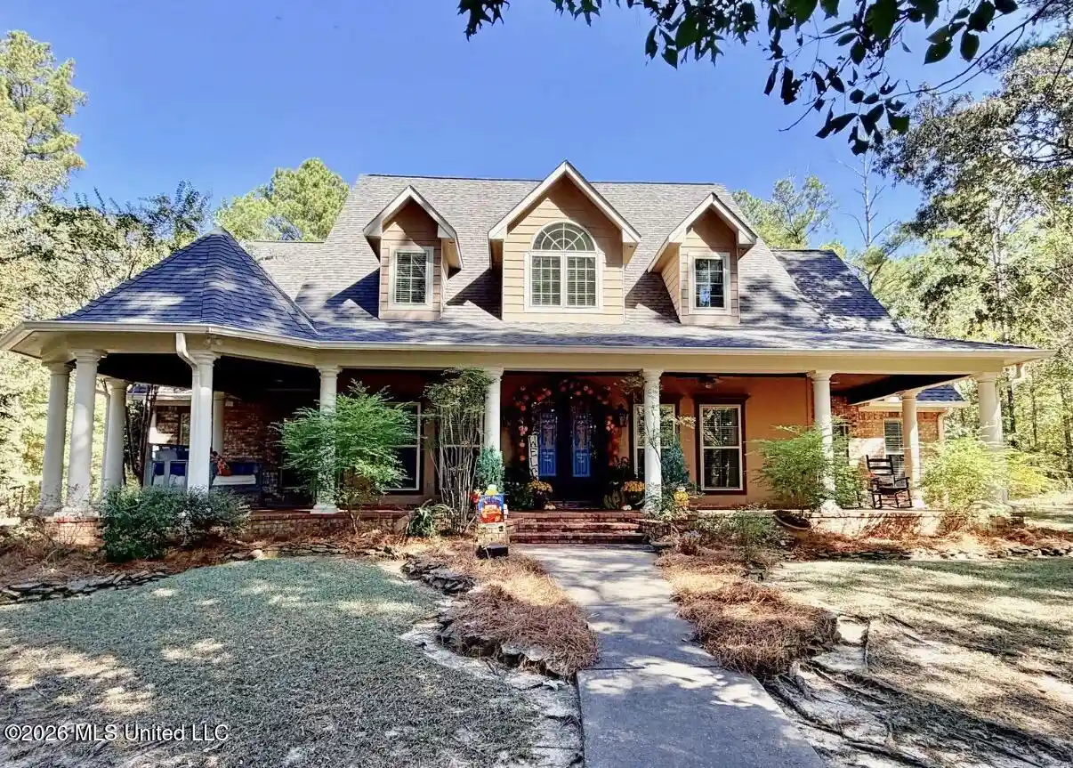 Photo 1 of Sale Pending at 220 Val Verde Cvs, Brandon, MS 39047 | MLS# 4166222 | Listing updated on 2026-10-26