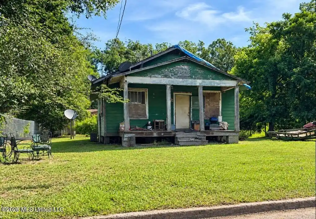 Single family home for sale at 508 Deaton St, Greenville, MS 38701 | MLS# 4166173