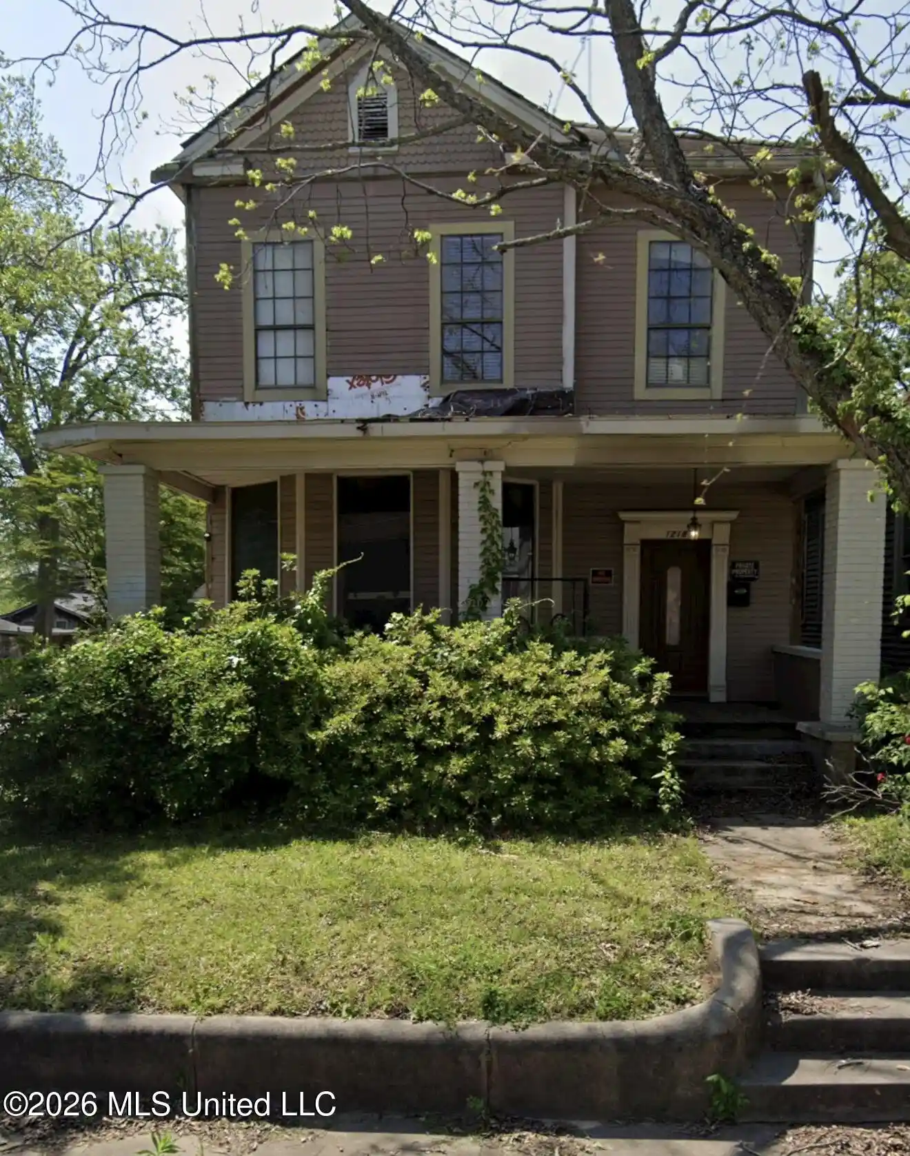 Photo 1 of Single family home for sale at 1218 East Ave, Vicksburg, MS 39180 | MLS# 4166171 | Listing updated on 2026-10-21