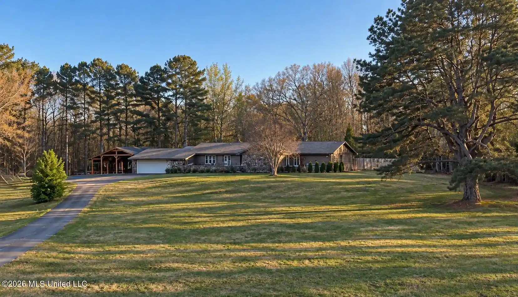 Photo 1 of Single family home for sale at 6411 Rolling Hills Dr, Olive Branch, MS 38654 | MLS# 4166270 | Listing updated on 2026-10-24