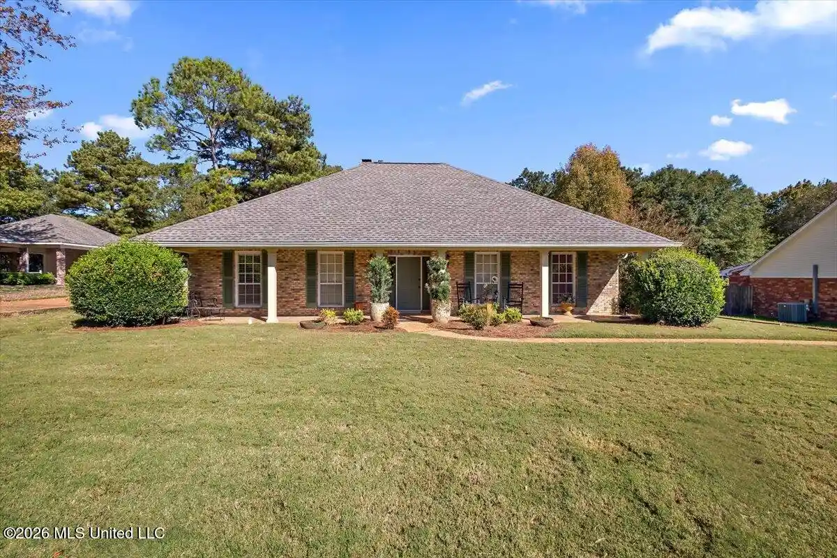 Single family home for sale at 152 Oak Ridge Cir, Madison, MS 39110 | MLS# 4166943