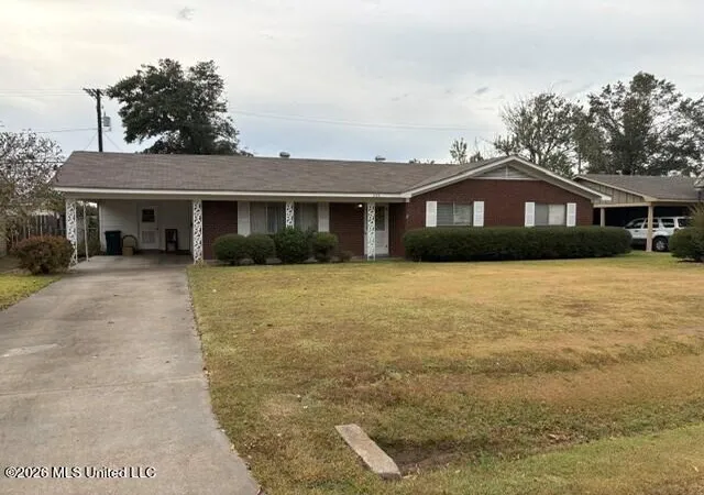 Single family home for sale at 505 Montgomery St, Greenwood, MS 38930 | MLS# 4166908